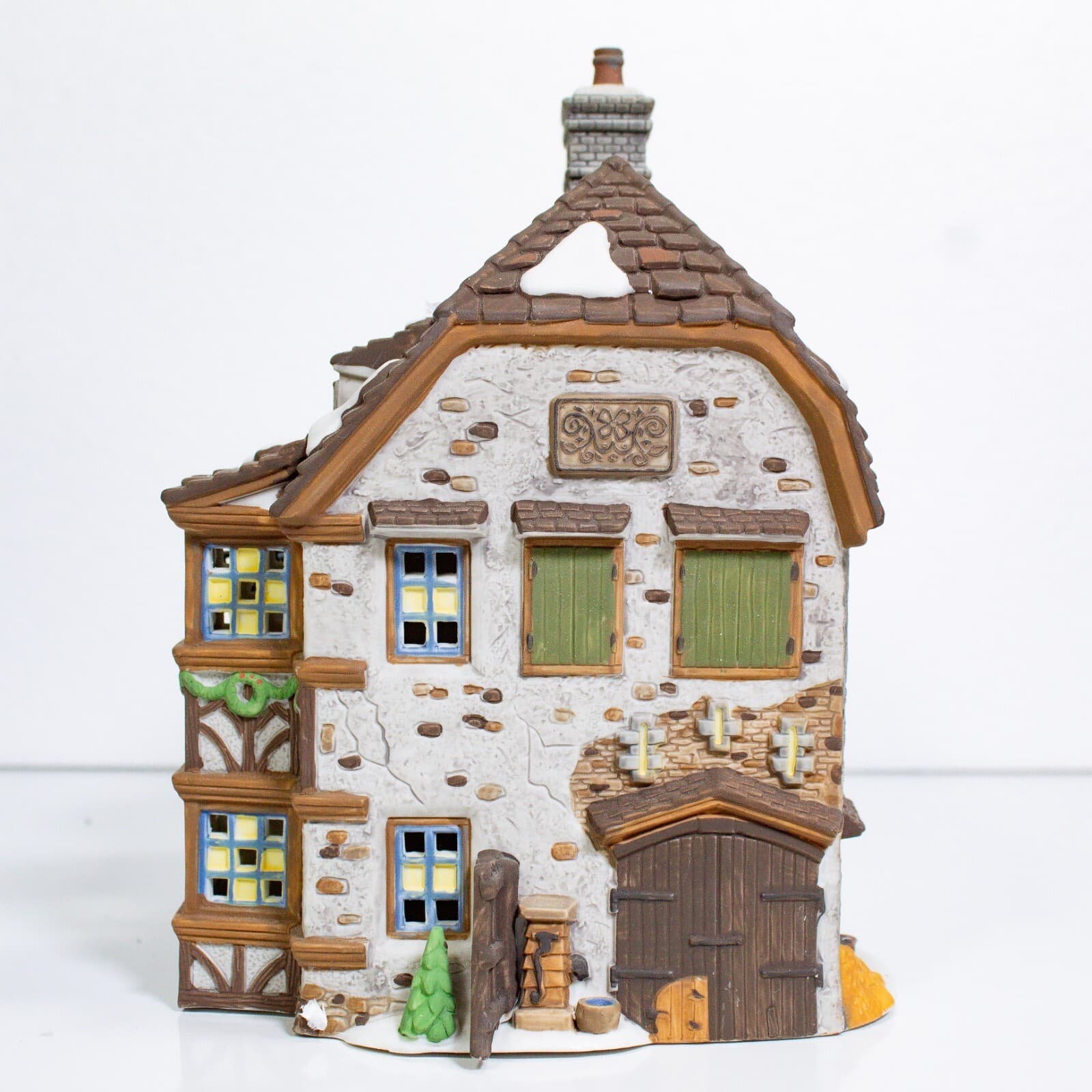 DEPARTMENT 56 "Sir John Falstaff Inn" Porcelain Figurine House With Box & Light - Thumbnail 4