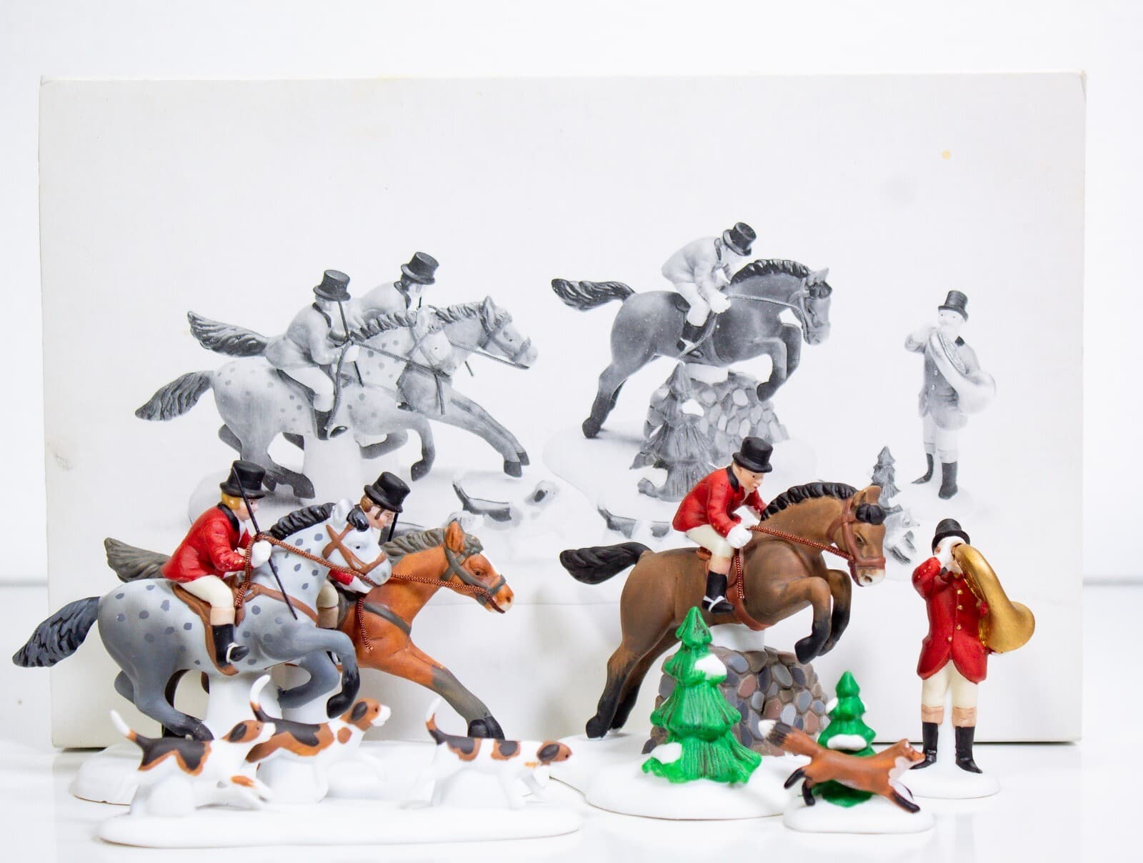 DEPARTMENT 56 Heritage Village "Tallyho!" Porcelain Figurine Set With Box - Thumbnail 7