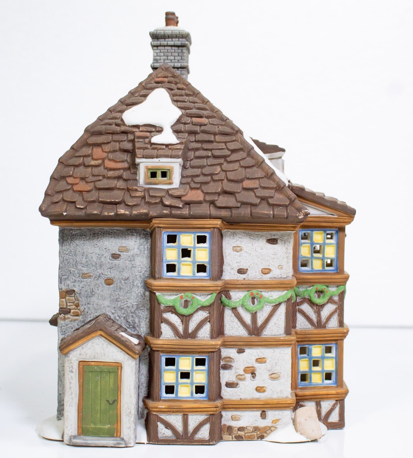 DEPARTMENT 56 "Sir John Falstaff Inn" Porcelain Figurine House With Box & Light - Thumbnail 3