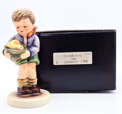 Hummel Goebel Gift From A Friend W. Germany Porcelain Figurine TMK7 In Box - Thumbnail 5