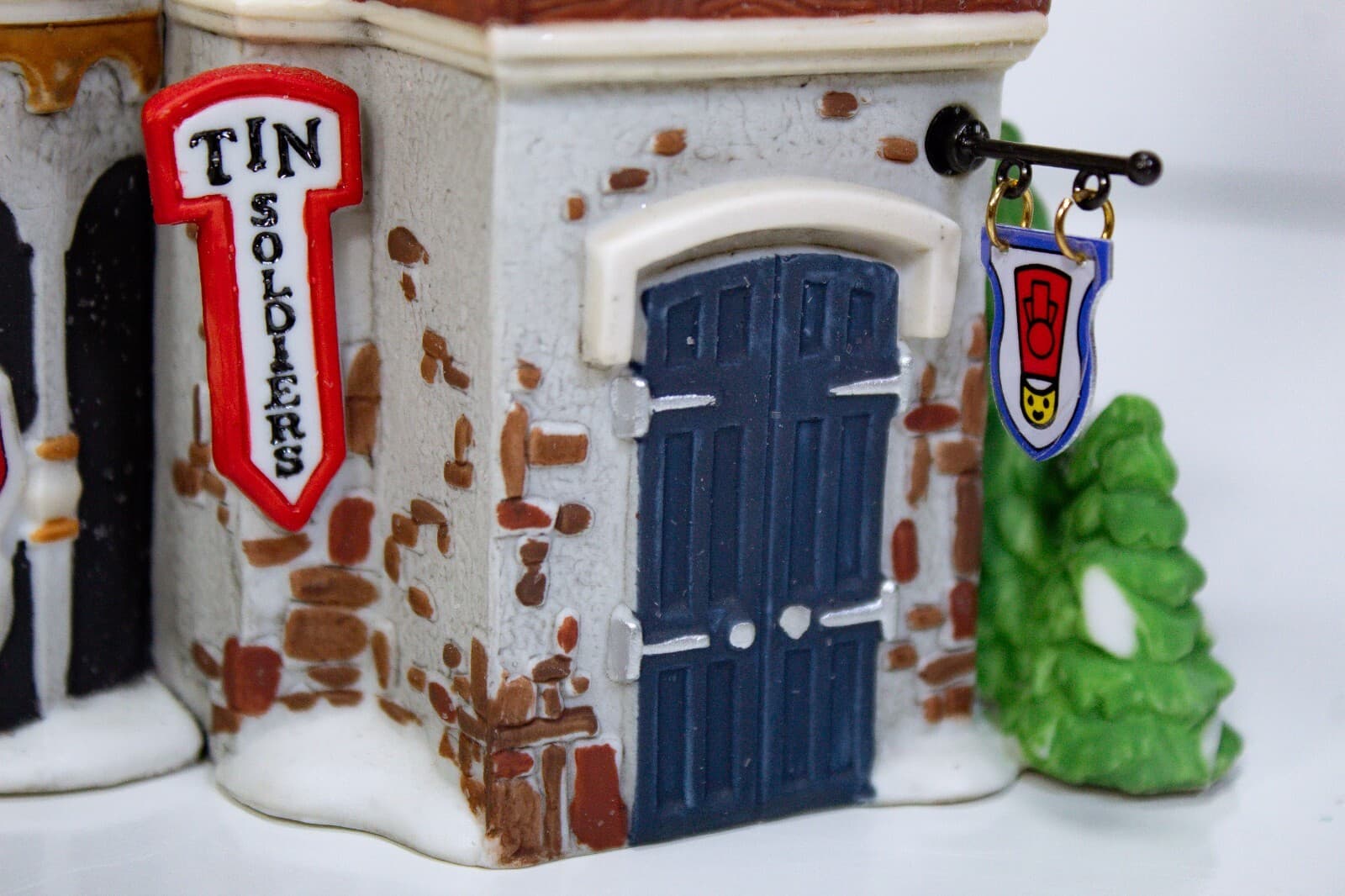 DEPARTMENT 56 "The Soldier Shop" Christmas Porcelain Figurine With Box & Light - Thumbnail 6