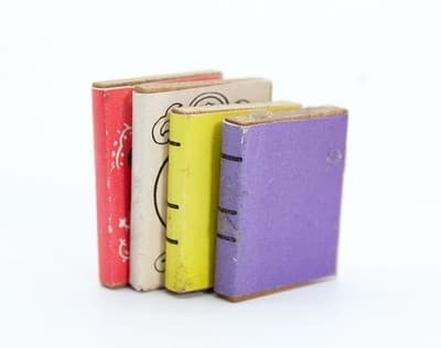 Lot of 4 Vintage Dollhouse Miniature Books Library Accessories 1:12 - Thumbnail 2