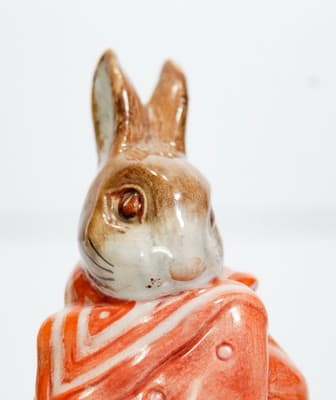 BEATRIX POTTER'S Beswick England Poorly Peter Rabbit Porcelain Figurine Vintage - Thumbnail 2