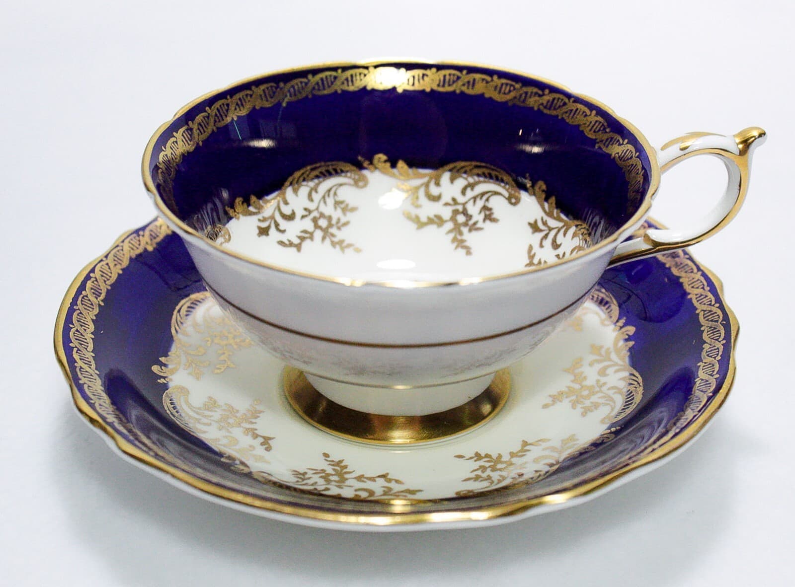 PARAGON England Fine Bone China Cobalt Gold Gilt Ornate Cup & Saucer - Thumbnail 7