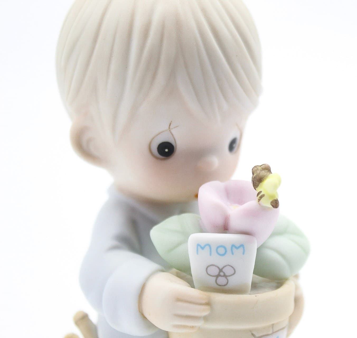 Precious Moments To a Special Mum Enesco Porcelain Figurine 1990 - Thumbnail 2