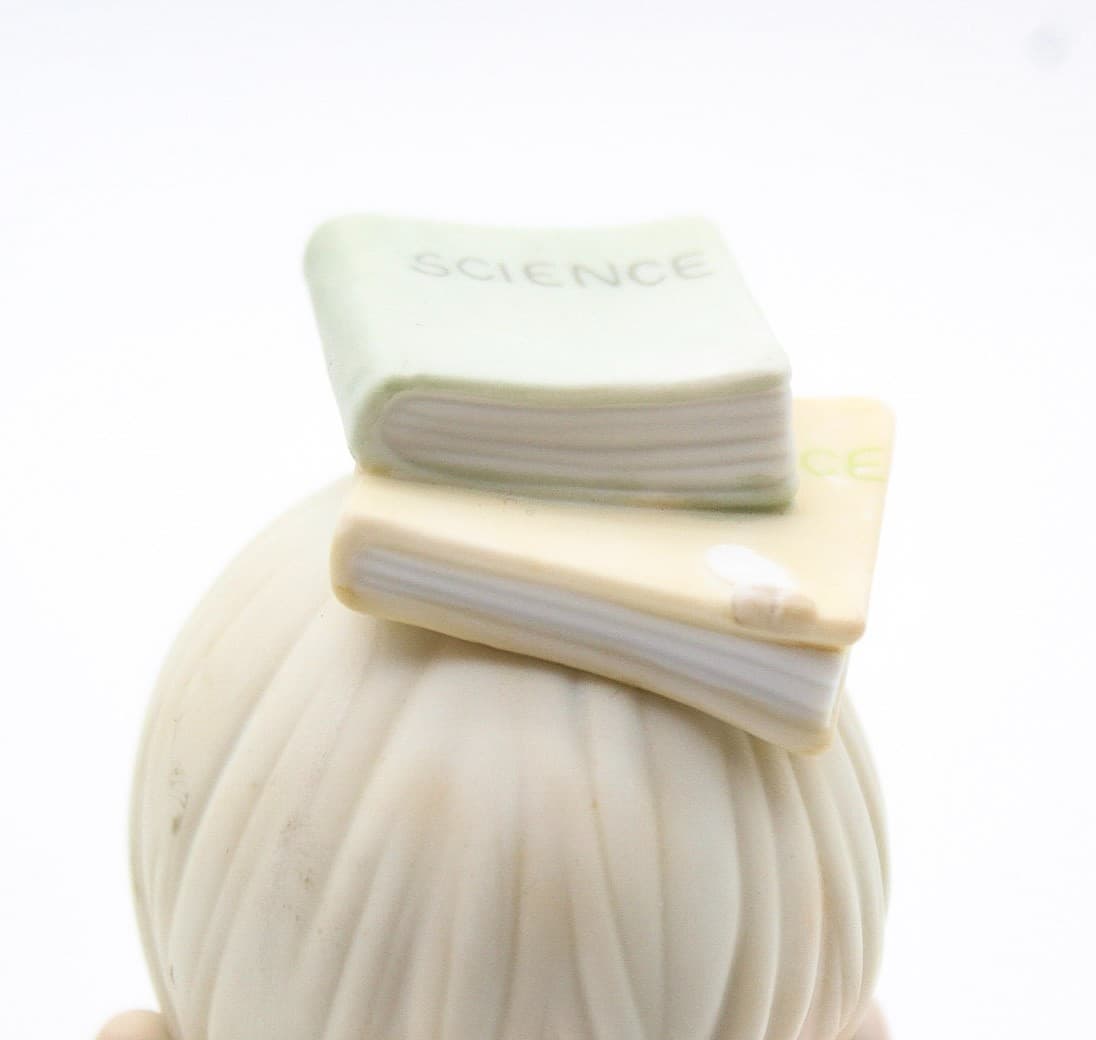 Precious Moments September Enesco Porcelain Figurine 1988 - Thumbnail 5