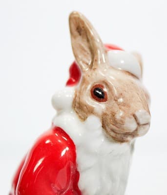 ROYAL DOULTON Santa Bunnykins "Happy Christmas" Hand Painted Porcelain Figurine - Thumbnail 2