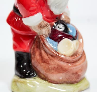 ROYAL DOULTON Santa Bunnykins "Happy Christmas" Hand Painted Porcelain Figurine - Thumbnail 3