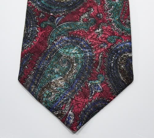 WEMBLEY Men's necktie Vintage Burgundy Paisley 100% Polyester Made In USA - Thumbnail 3