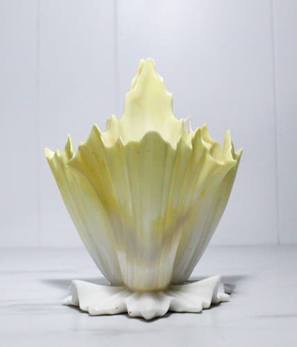 Antique Graingers Royal Worcester Triple Bud Ruffled Porcelain Rare Vase - Thumbnail 2