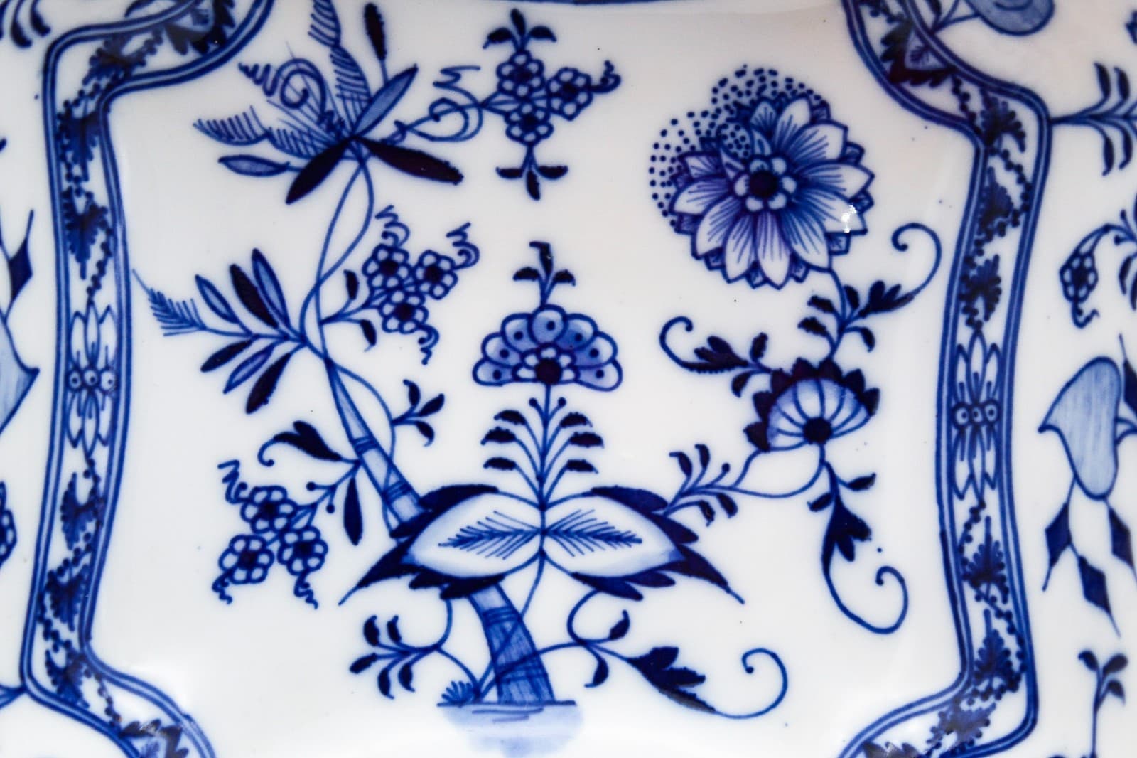 Meissen Germany Antique Blue Onion Pattern Hand Painted Squared Porcelain Bowl - Thumbnail 5