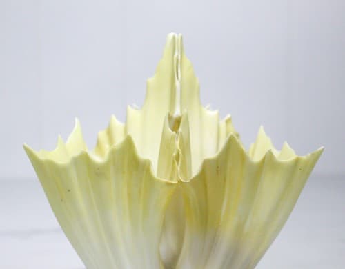 Antique Graingers Royal Worcester Triple Bud Ruffled Porcelain Rare Vase - Thumbnail 3
