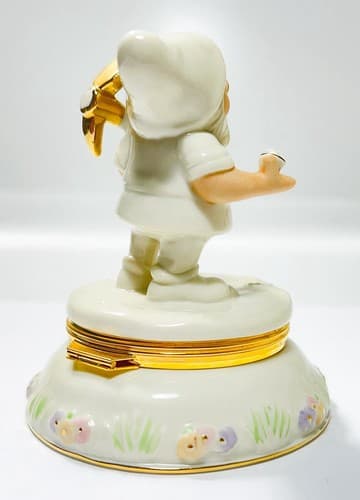 Lenox Treasures Disney Snow White Dwarf Doc Porcelain Trinket Vanity Box - Thumbnail 3