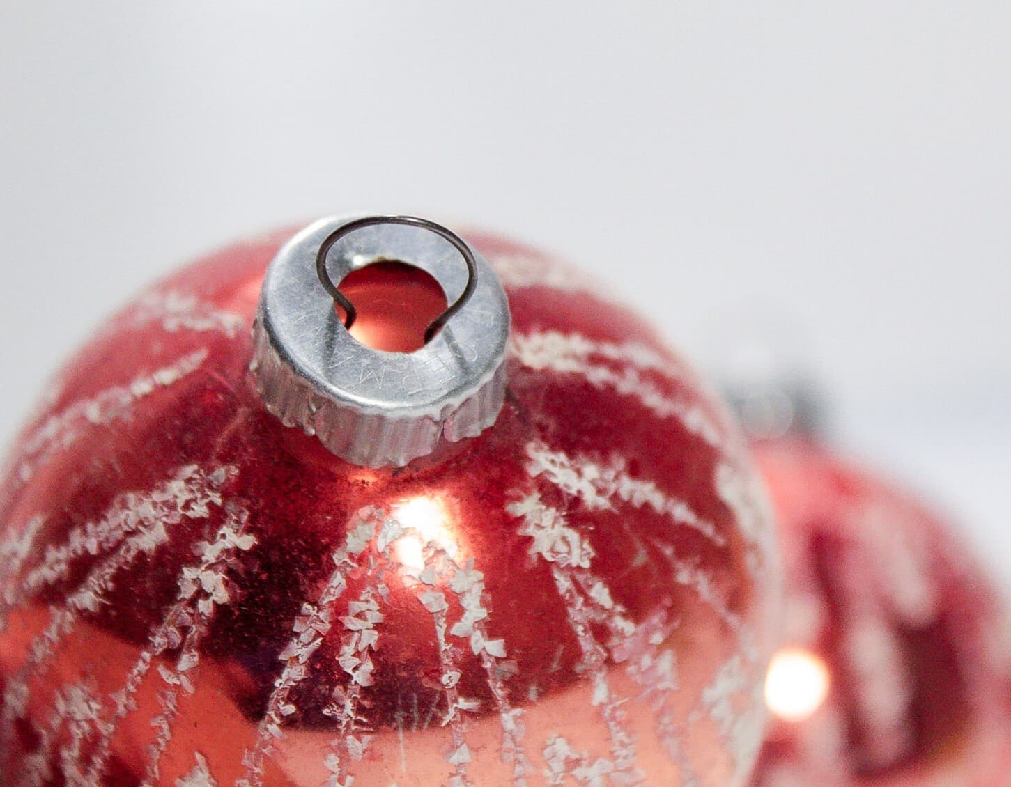 Vintage Pair Made In Germany Red White Mica Glass Ball Christmas Ornaments - Thumbnail 3