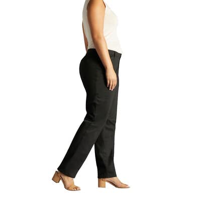 Lee Women's Petite Relaxed Fit Straight Leg Jean, Black, 10 Petite - Thumbnail 3