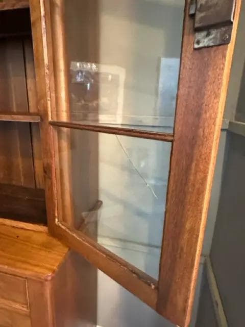 Primitive Pine Step-Back Cupboard with 2 Keys - Thumbnail 4