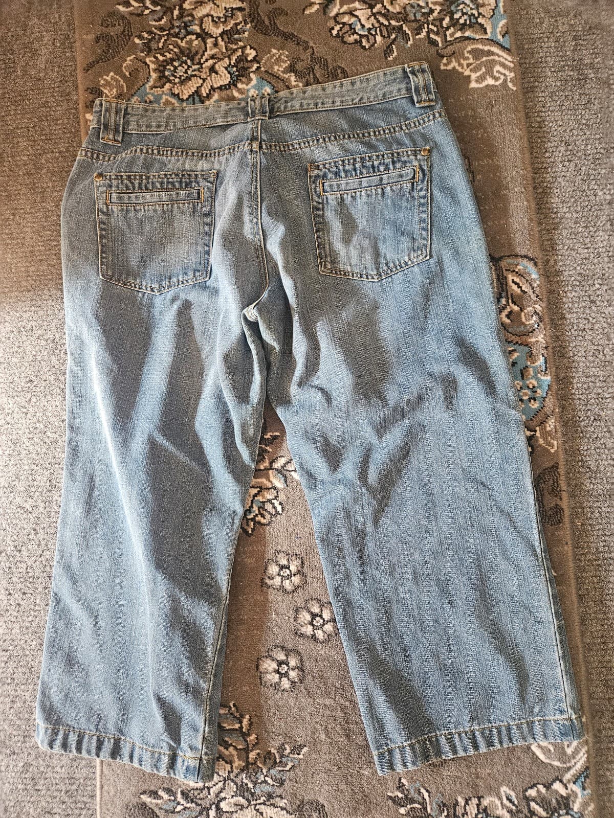 Womens old navy cropped. Size 16 - Thumbnail 2