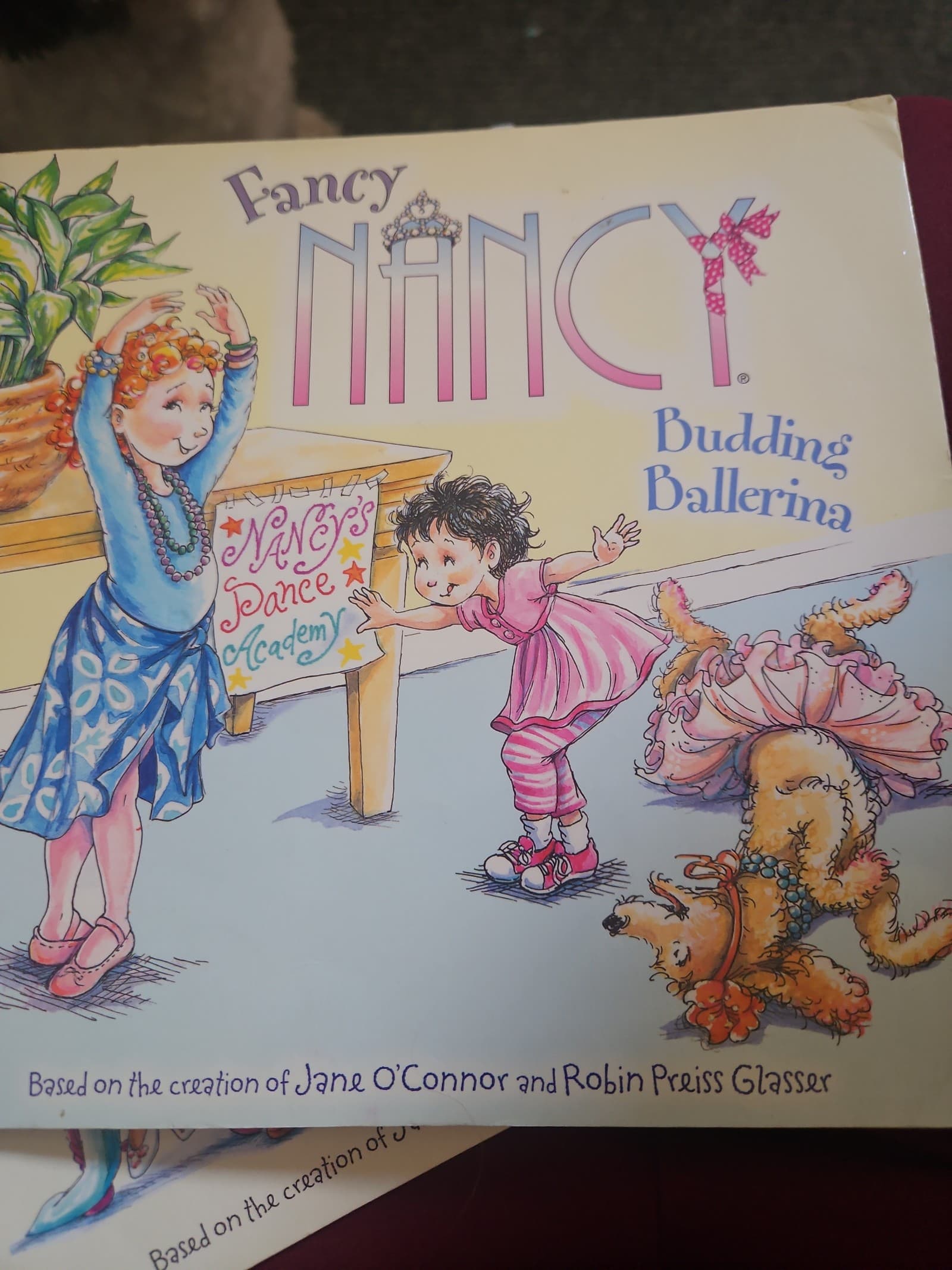 3 Fancy Nancy book bundle. Buy 3 book listings, get 1 free - Thumbnail 2