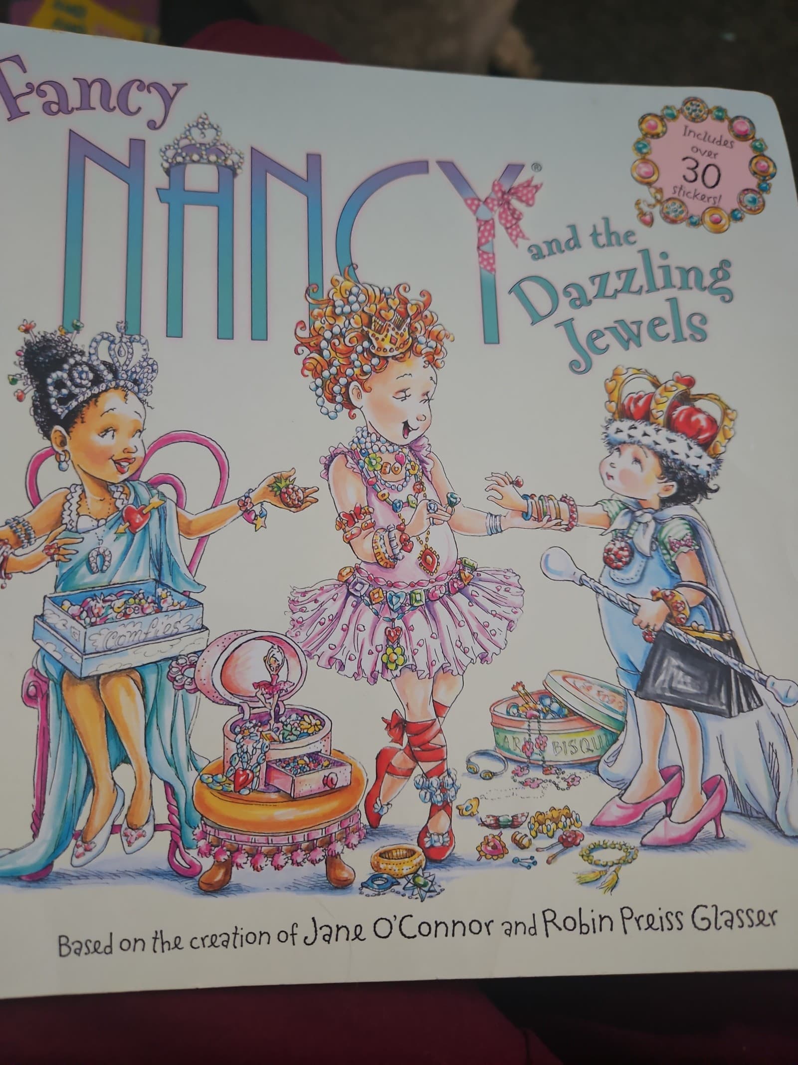 3 Fancy Nancy book bundle. Buy 3 book listings, get 1 free - Thumbnail 3