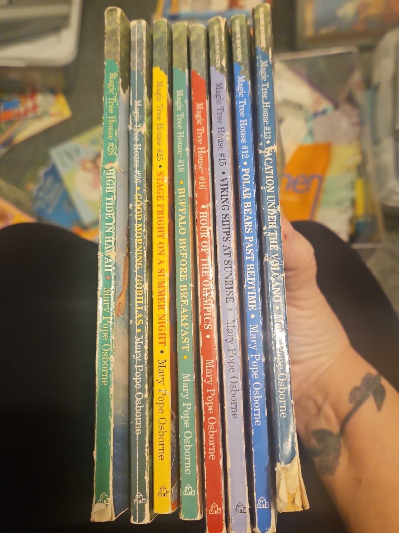 8 magic tree house books. - Image 1