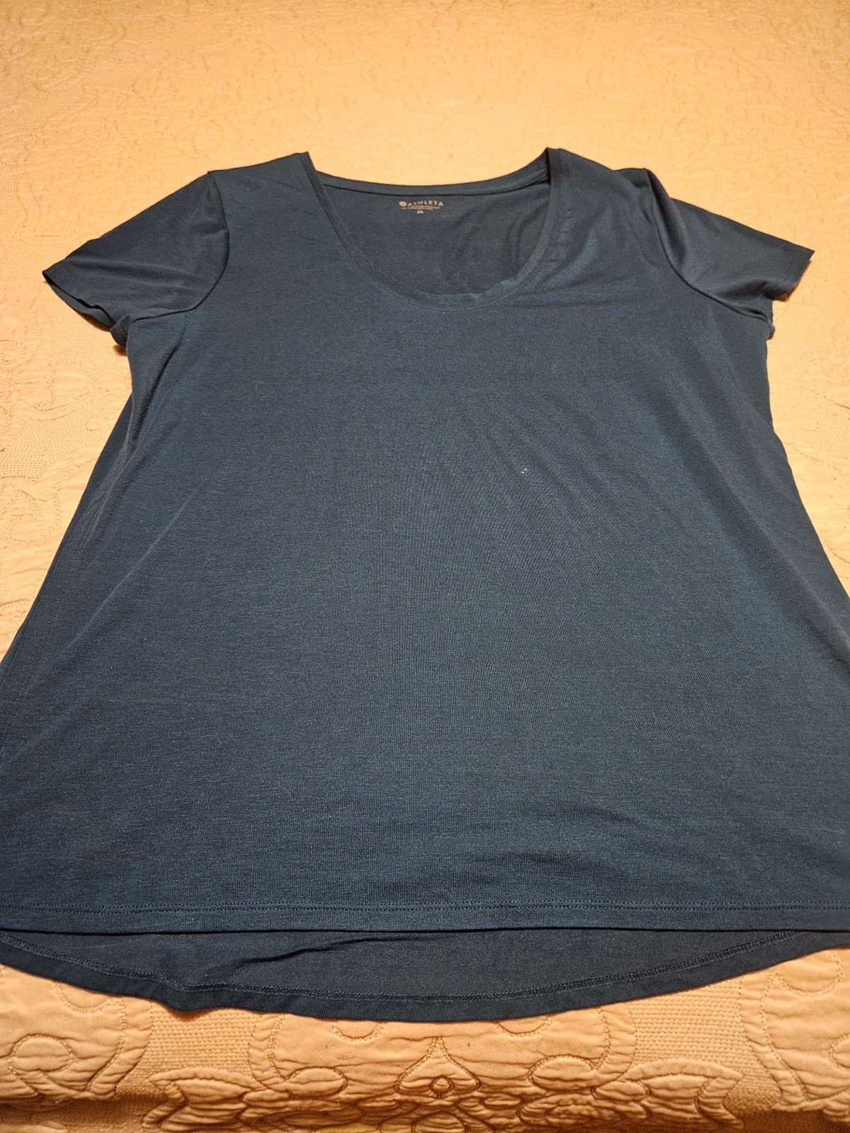 Athleta tee. XL. - Thumbnail 3
