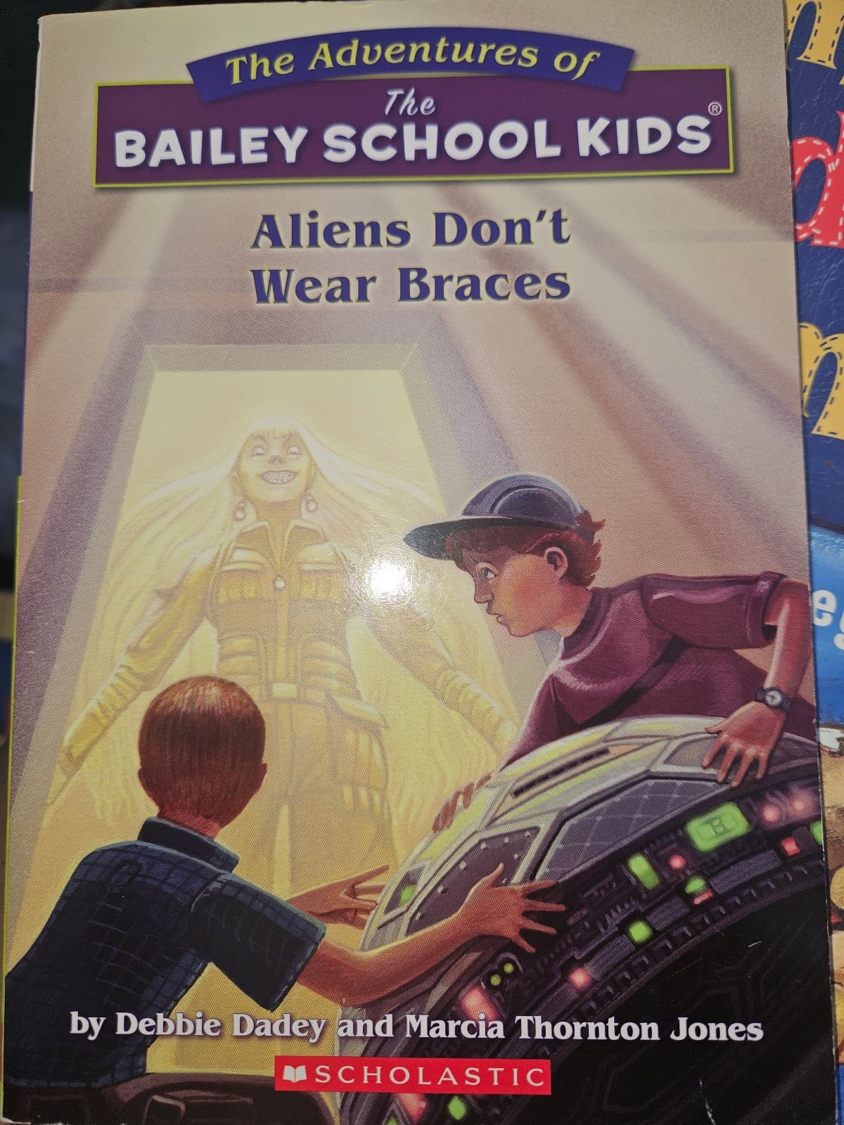 Aliens don't wear braces. Bailey school kids. Buy 3 get 1 free - Image 1
