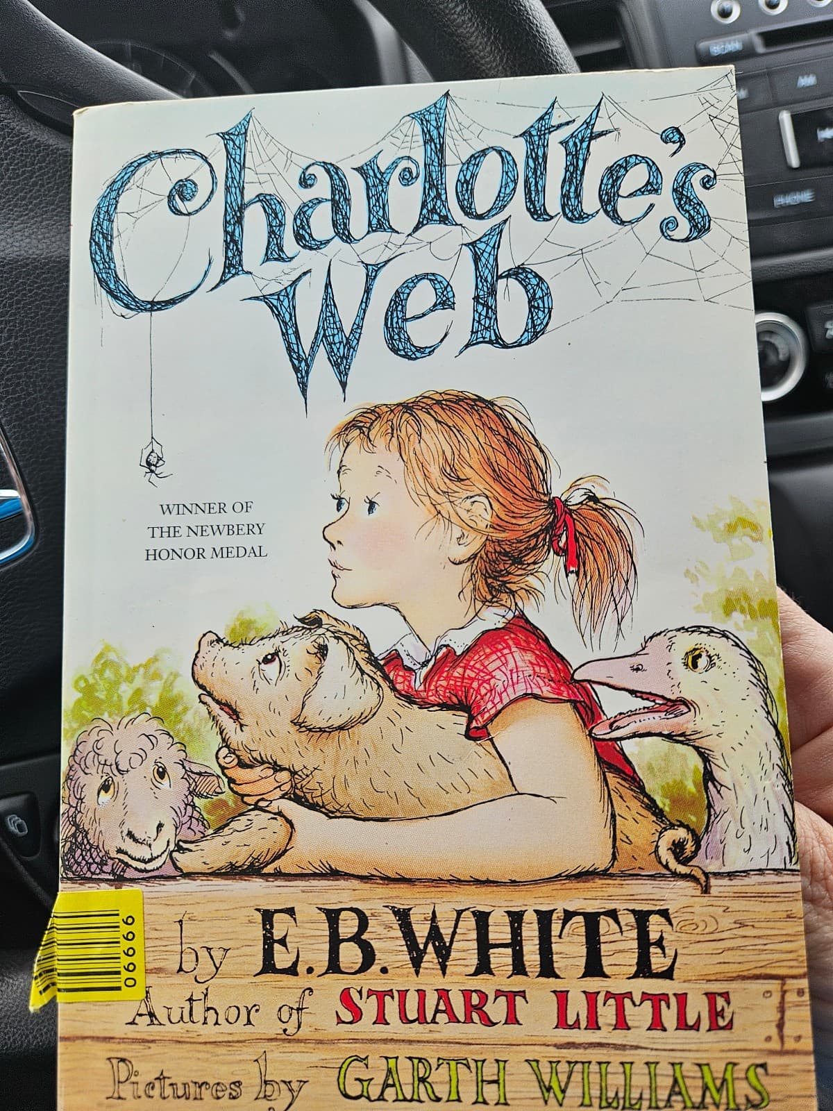 Charlotte's web. Book. Buy 3 get 1 free - Image 1