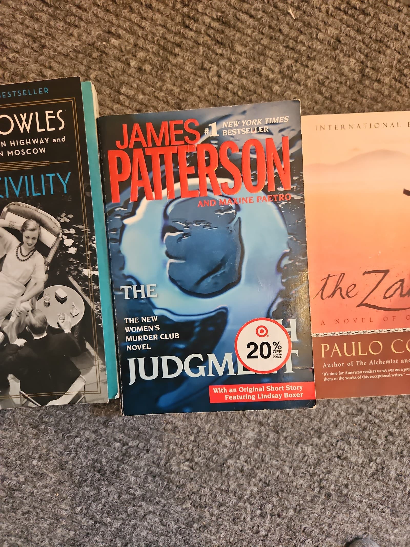 4 fiction books. Various authors - Thumbnail 4