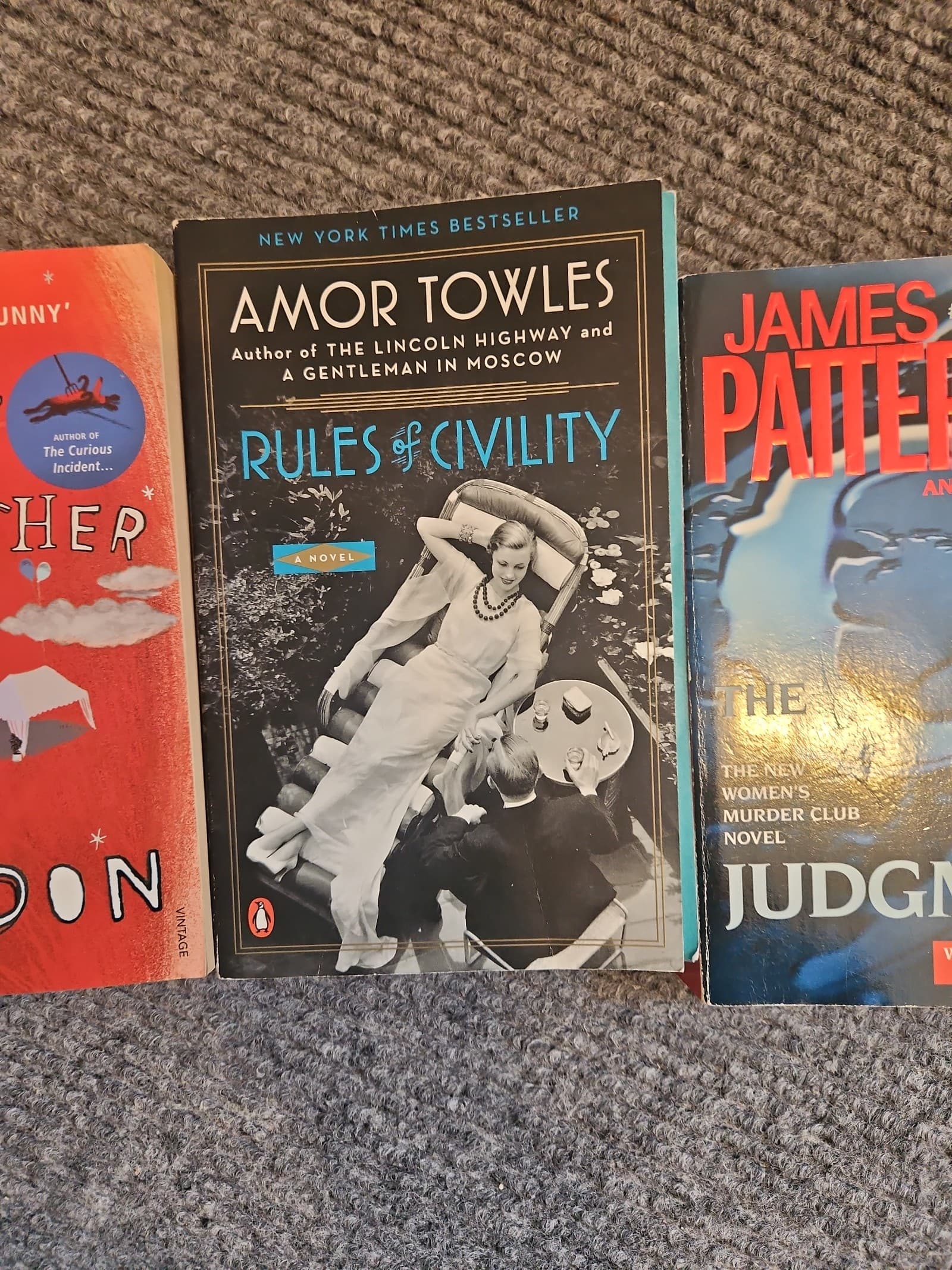 4 fiction books. Various authors - Thumbnail 3
