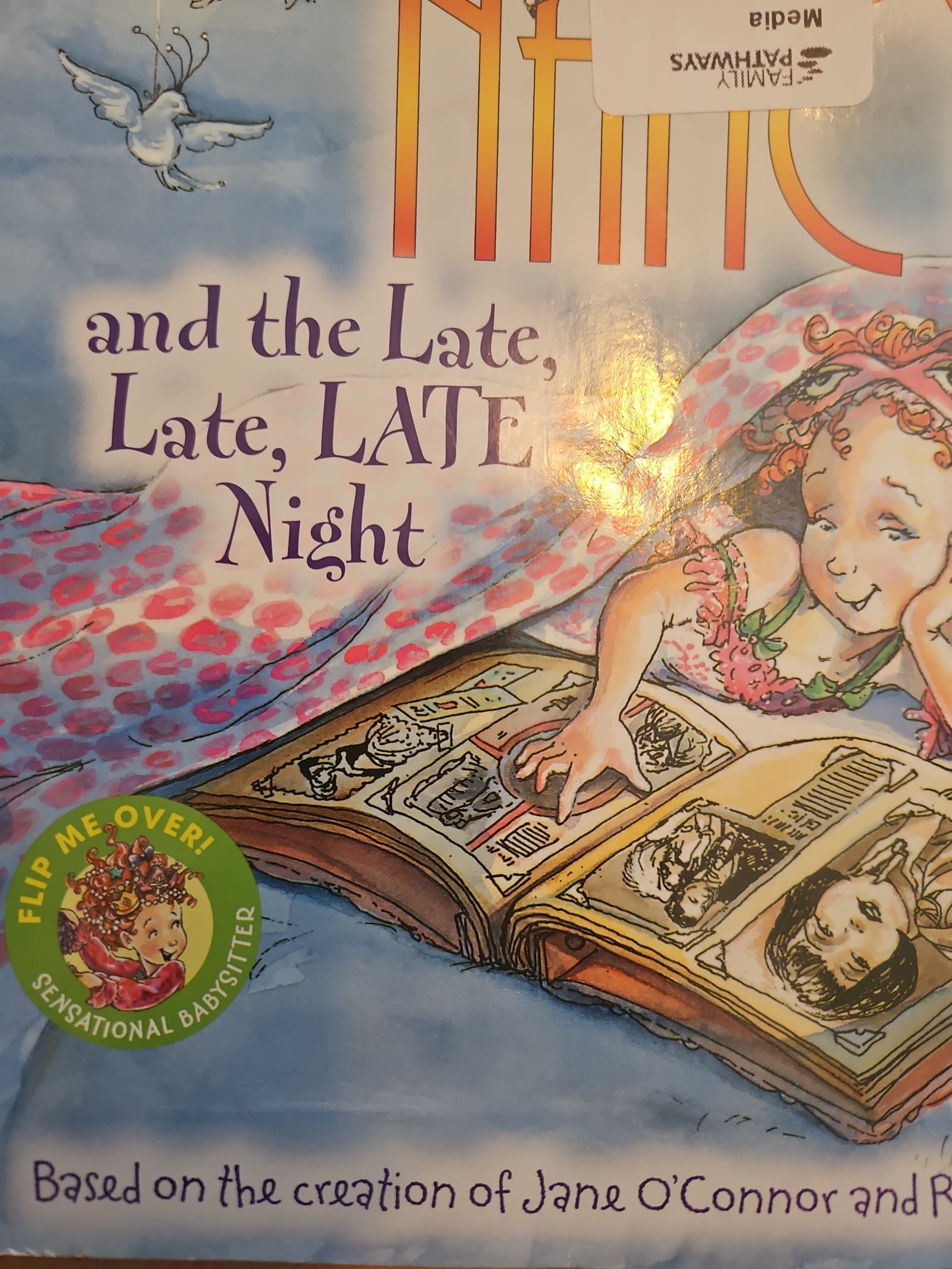 2 books in 1. Fancy Nancy, Late late night & sensational babysitter. Buy 3 book - Thumbnail 2