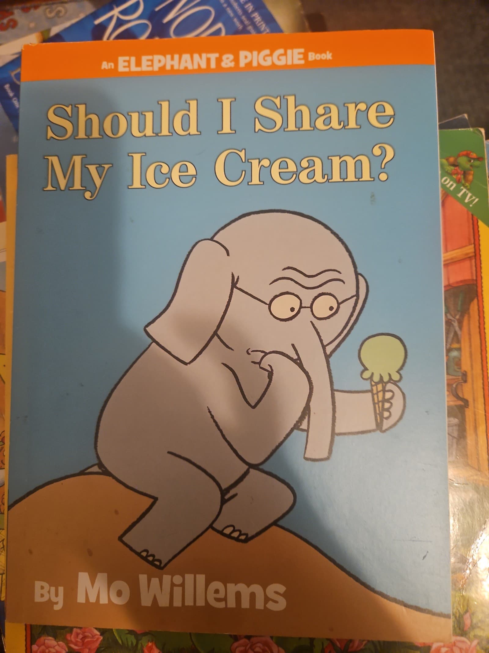 Should I share my ice cream? Mo willems. Buy 3 book listings, get 1 free - Image 1