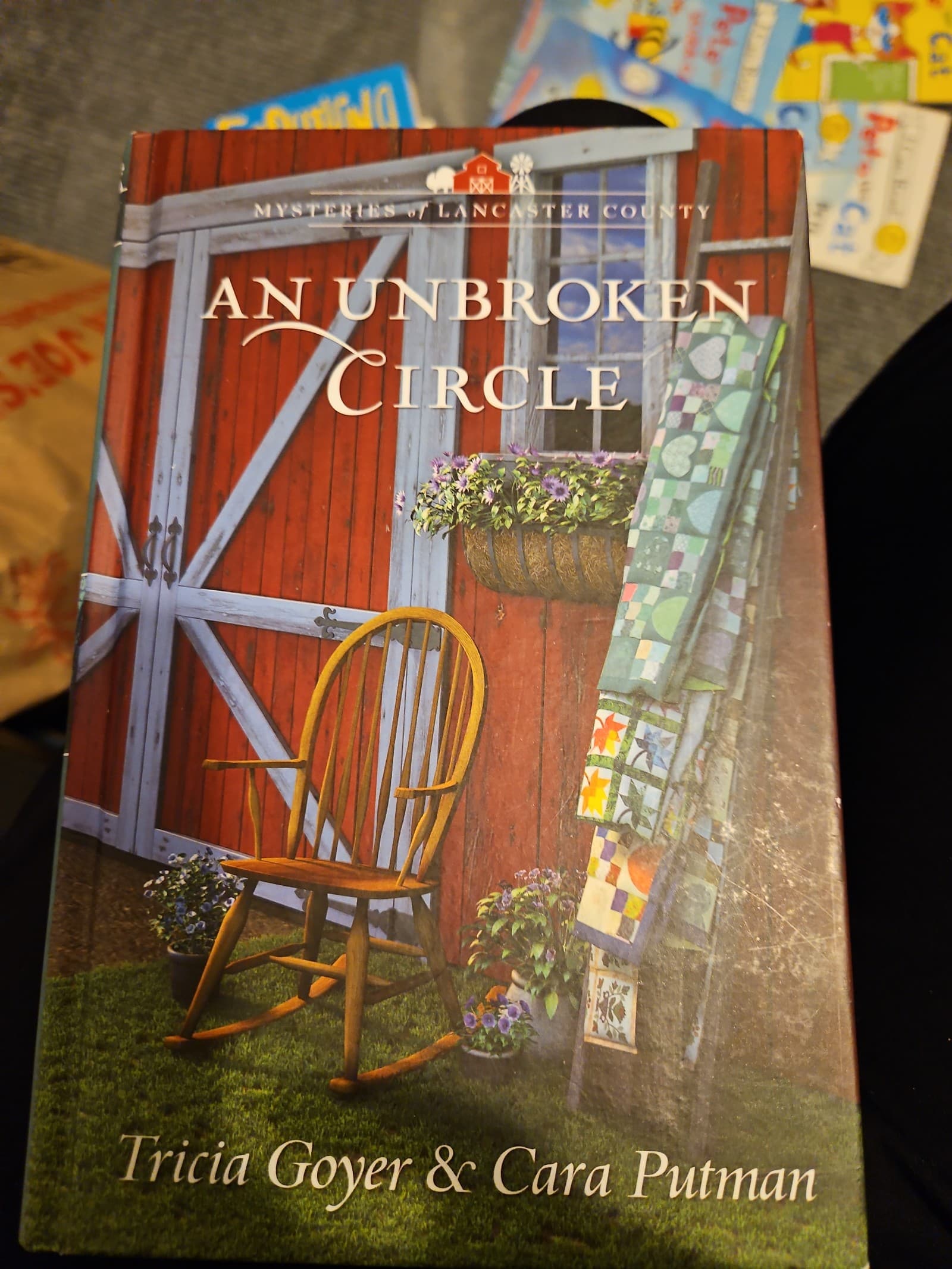 An unbroken circle. Hardcover. Buy 3 book listings, get 1 free. #AMISH - Image 1