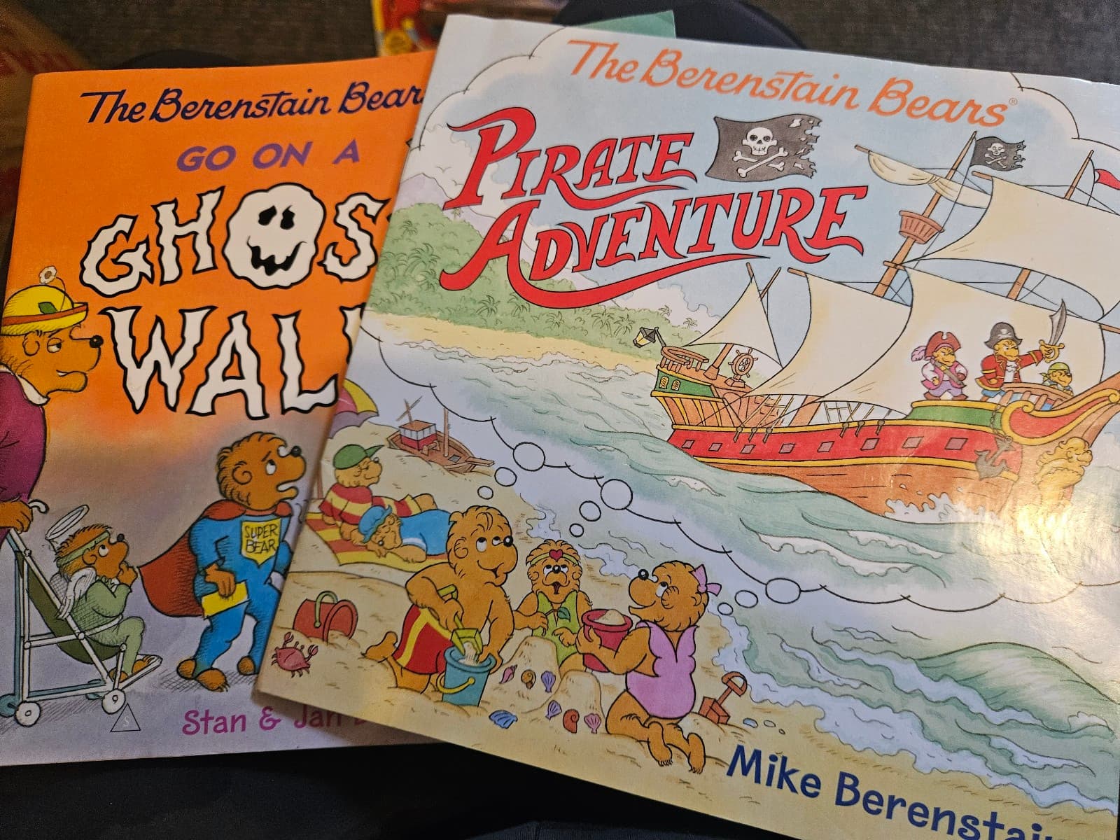 2 Berenstain bears books. . Buy 3 book listings, get 1 free - Image 1