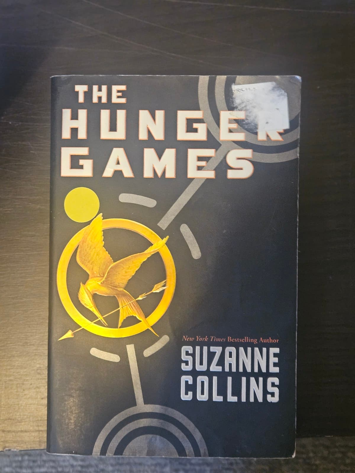 The hunger games. Buy 3 book listings, get 1 free - Image 1