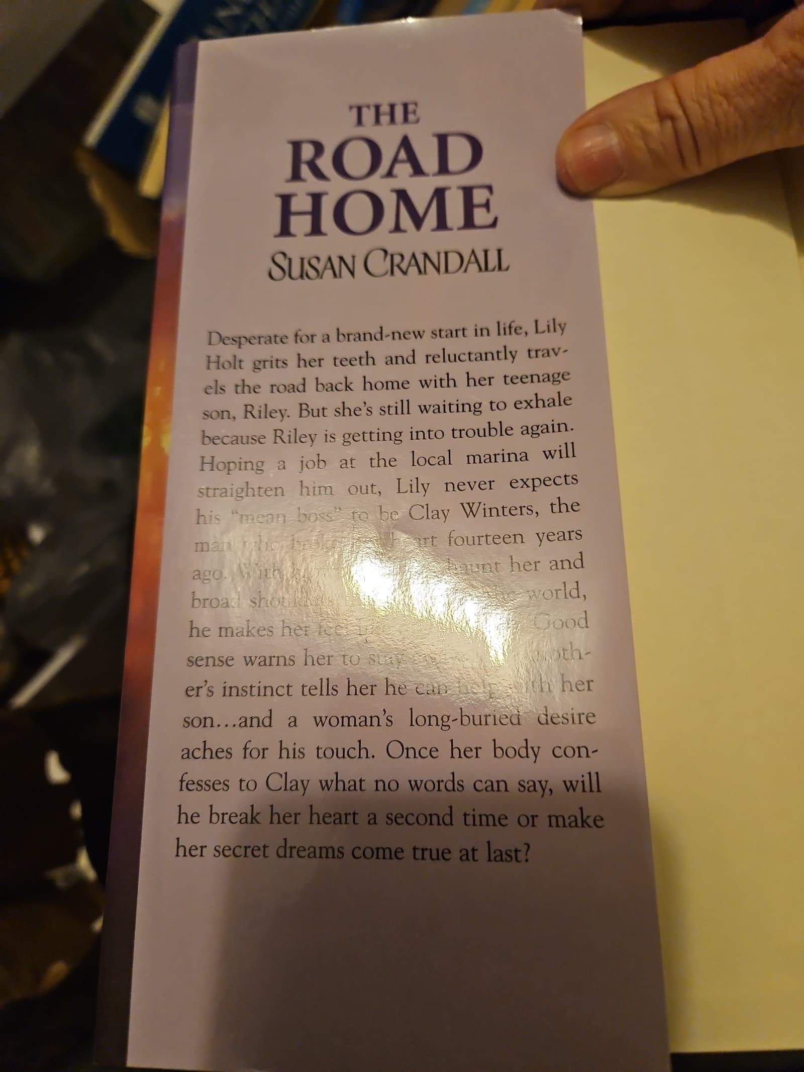 The road home. Susan Crandall. Hardcover - Thumbnail 2