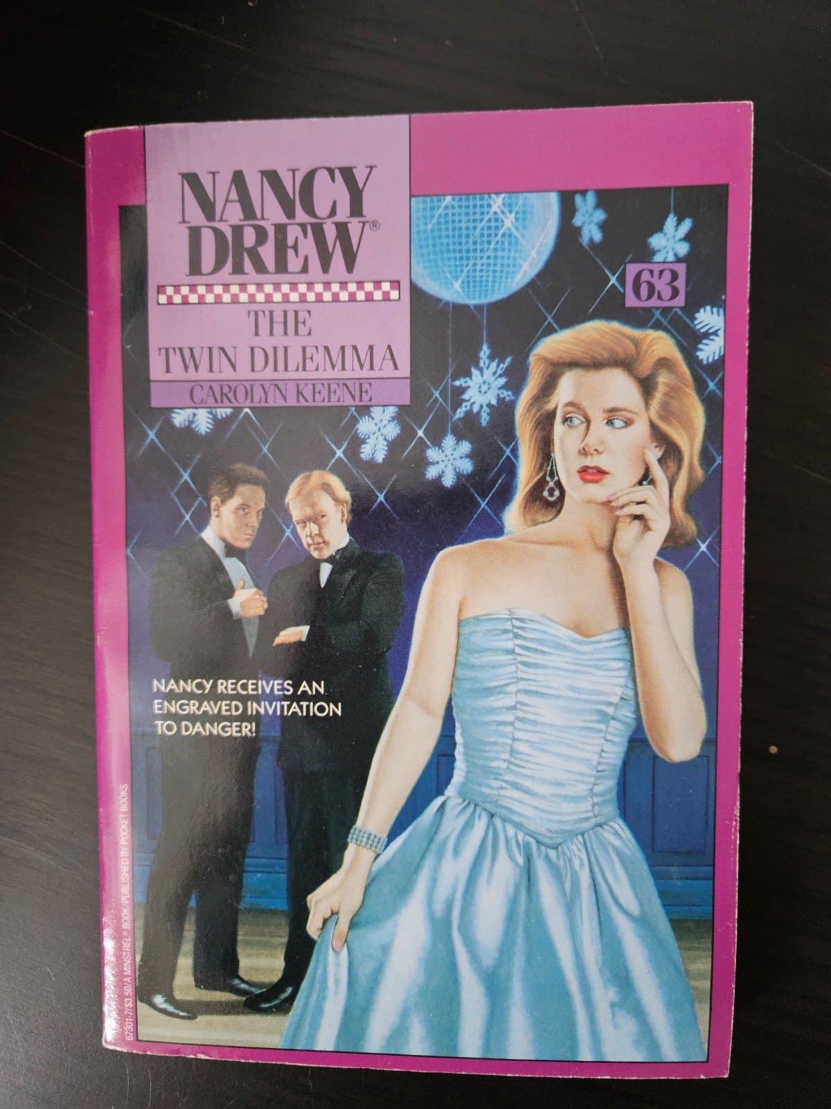 Nancy Drew. The twin dilemma. Buy 3 get 1 free - Image 1