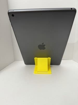 Apple iPad 8th Gen 32GB Gray Wi‑Fi Unlocked Tablet iPadOS (MYLU2LL/A) - Thumbnail 4