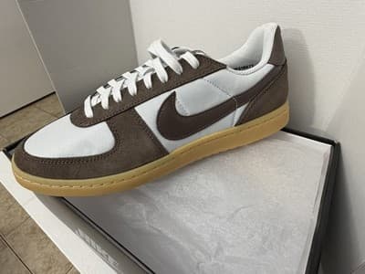 Nike Men's Low Top Lace Up Athletic Sneakers White/Brown Colorblock Gum Sole - Image 1