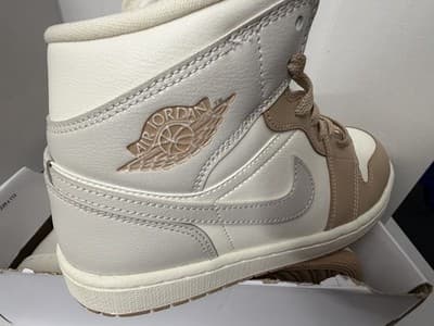 Jordan Air Jordan 1 Mid Pale Ivory Light Orewood Brown Women's BQ6472-118 - Thumbnail 2