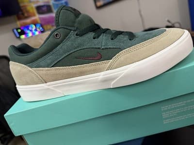 NIKE SB NEW size - Image 1