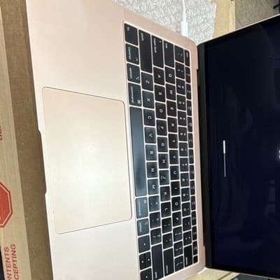 Apple MacBook Air 13-inch Gold Laptop Webcam Wi-Fi Bluetooth USB-C SSD - Thumbnail 2