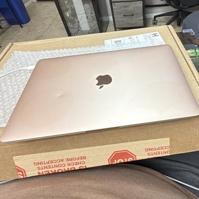 Apple MacBook Air 13-inch Gold Laptop Webcam Wi-Fi Bluetooth USB-C SSD - Thumbnail 3