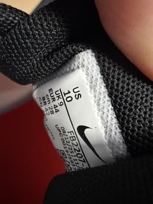 Nike Low Top Lace Up Men's Athletic Sneakers White/Black/Red Style FB2207
