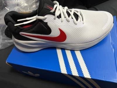 Nike Low Top Lace Up Men's Athletic Sneakers White/Black/Red Style FB2207 - Thumbnail 2