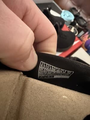 Skechers Slip-On size 6 1/2 - Thumbnail 2