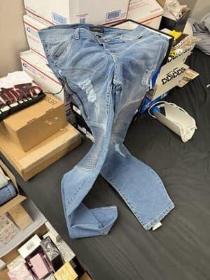 KDNK pants all pairs for $45 - Thumbnail 7