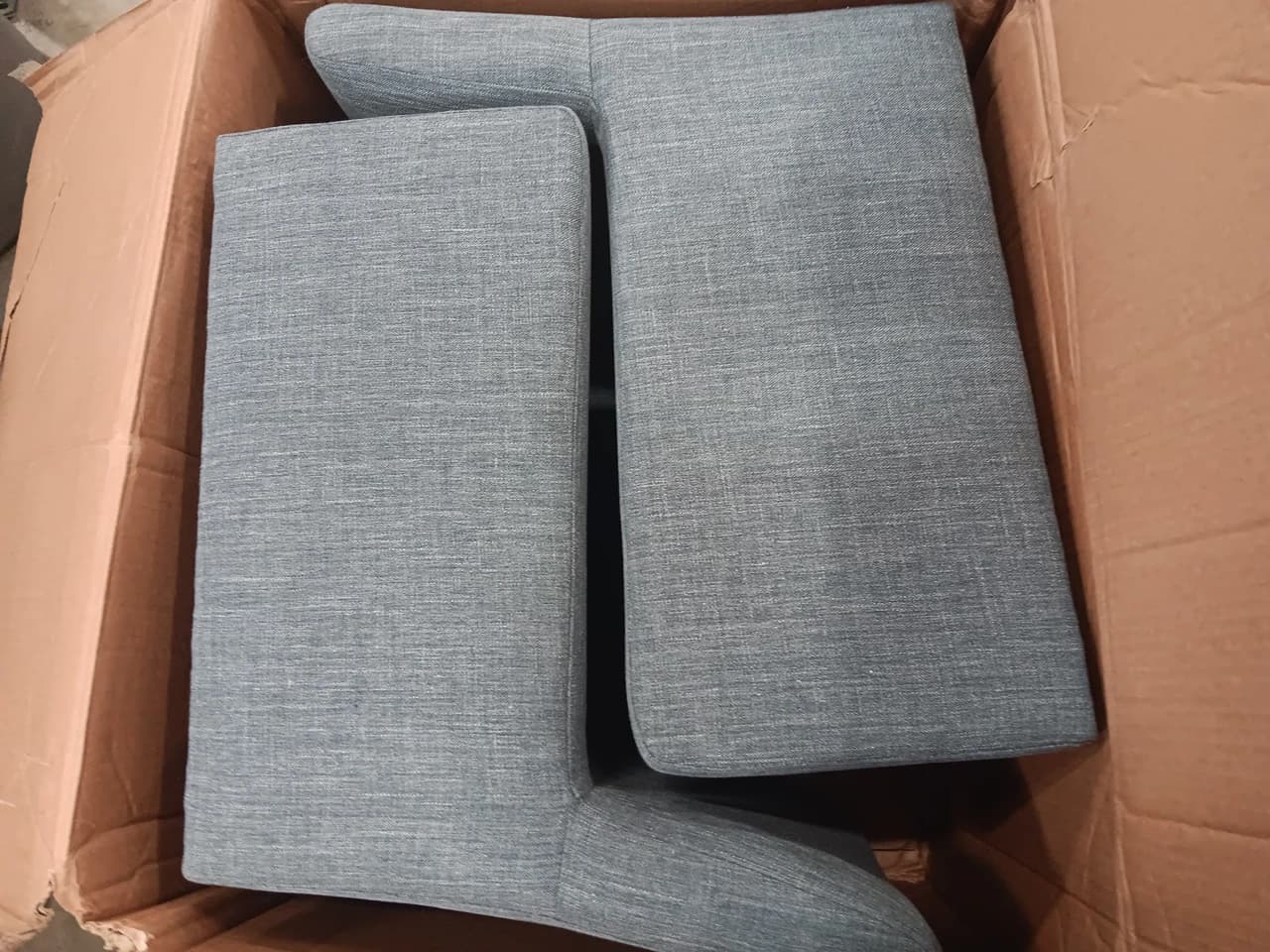 20.5" Seat Height Linen Upholstered Solid Wood Dining Armchair (Set of 2) - Thumbnail 2