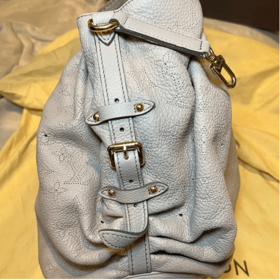 Louis Vuitton Monogram Mahina GM Leather slightly used - Thumbnail 4