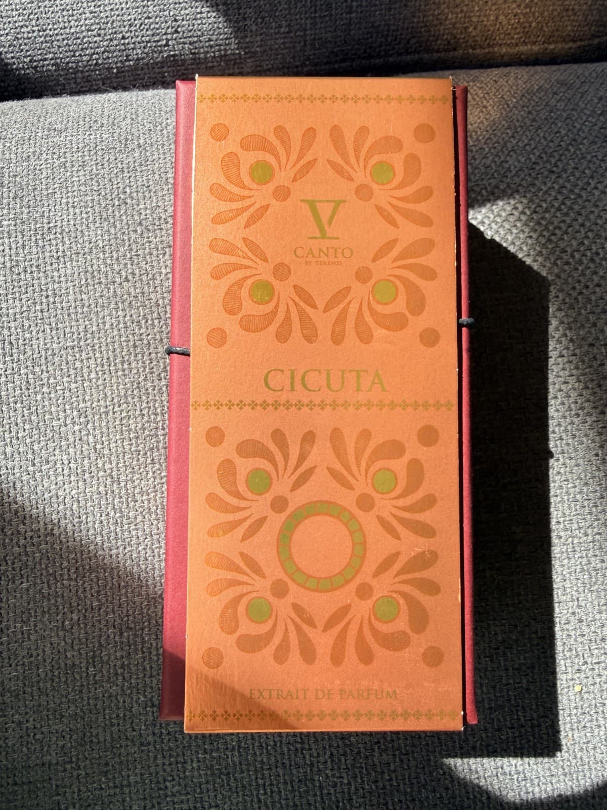 V Canto CICUTA Extrait de parfum - Image 1
