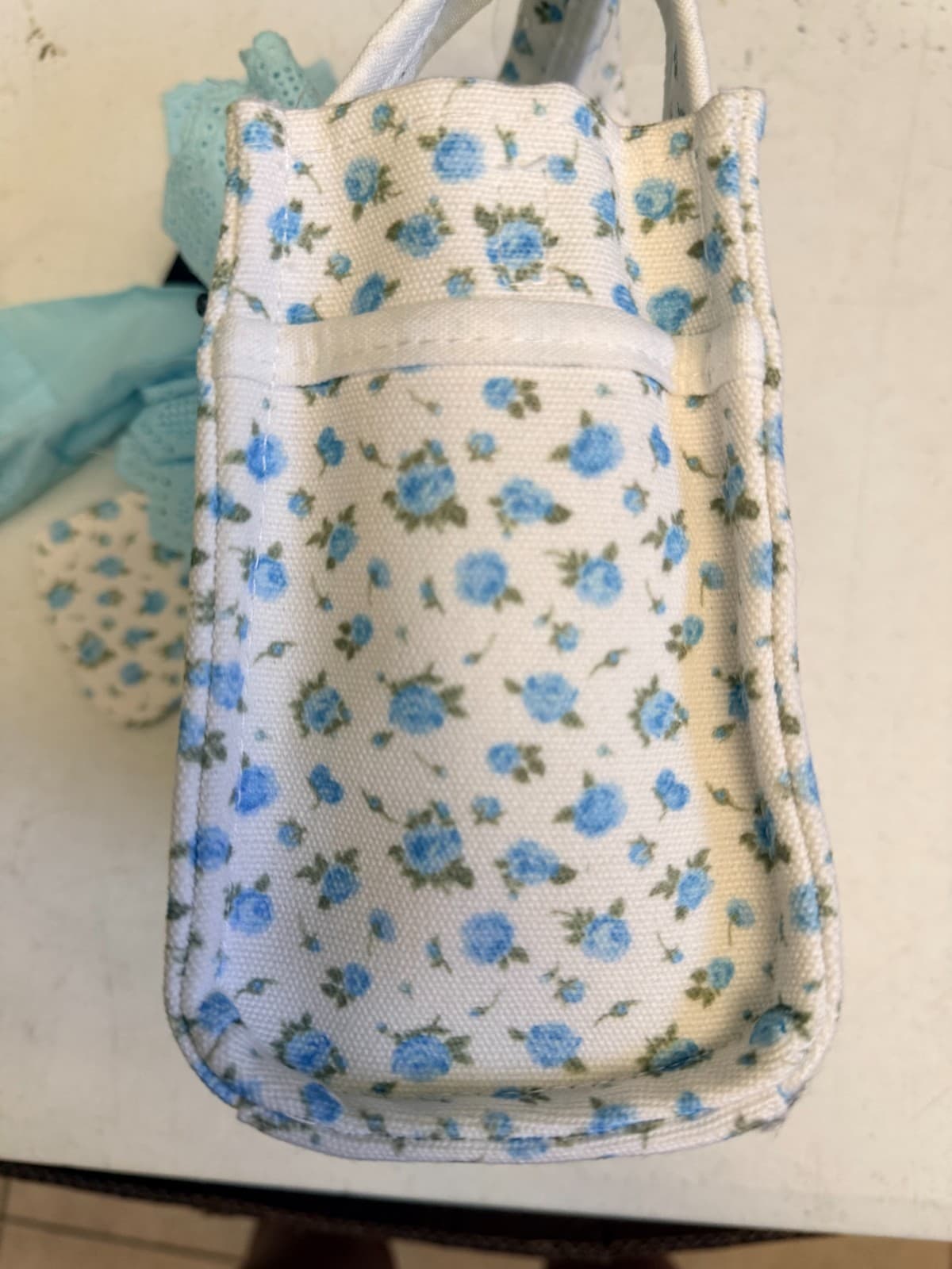 Madden Girl - Steven Madden Blue Floral with Bow Mini Tote - Tiktok Viral - Thumbnail 4